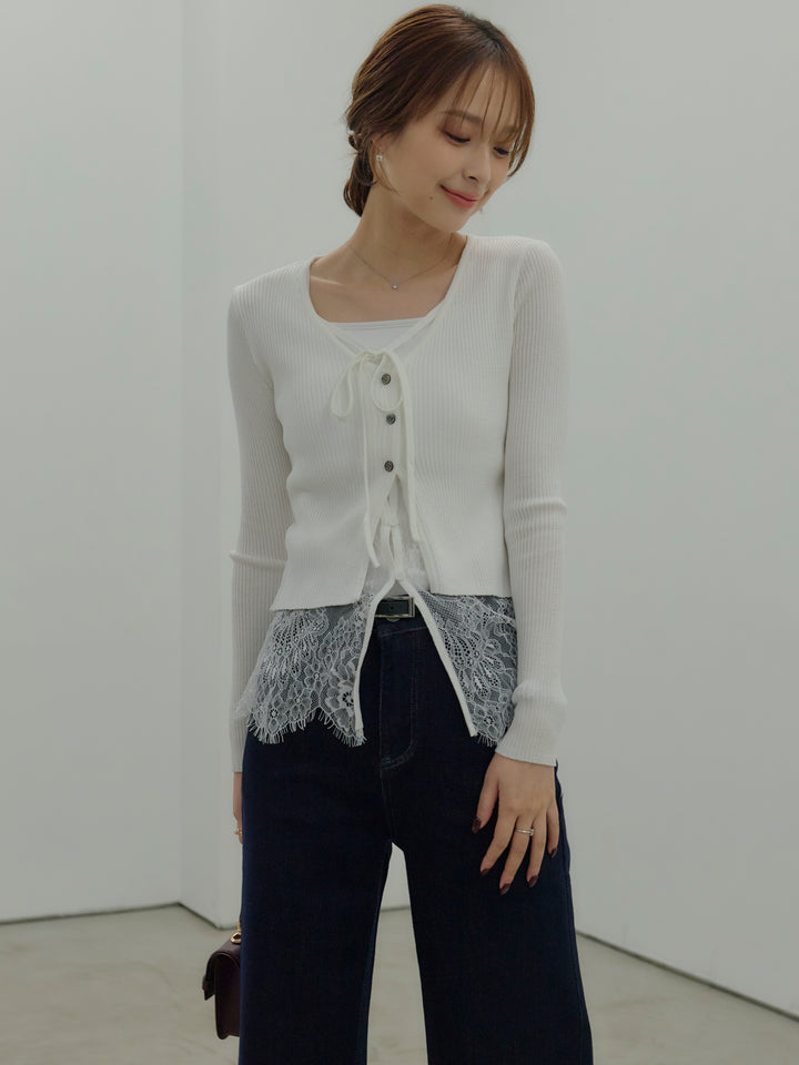 【SET】レースレイヤードデザインVネックトップス+カットリブカップ付きバッククロスキャミソール(2set)