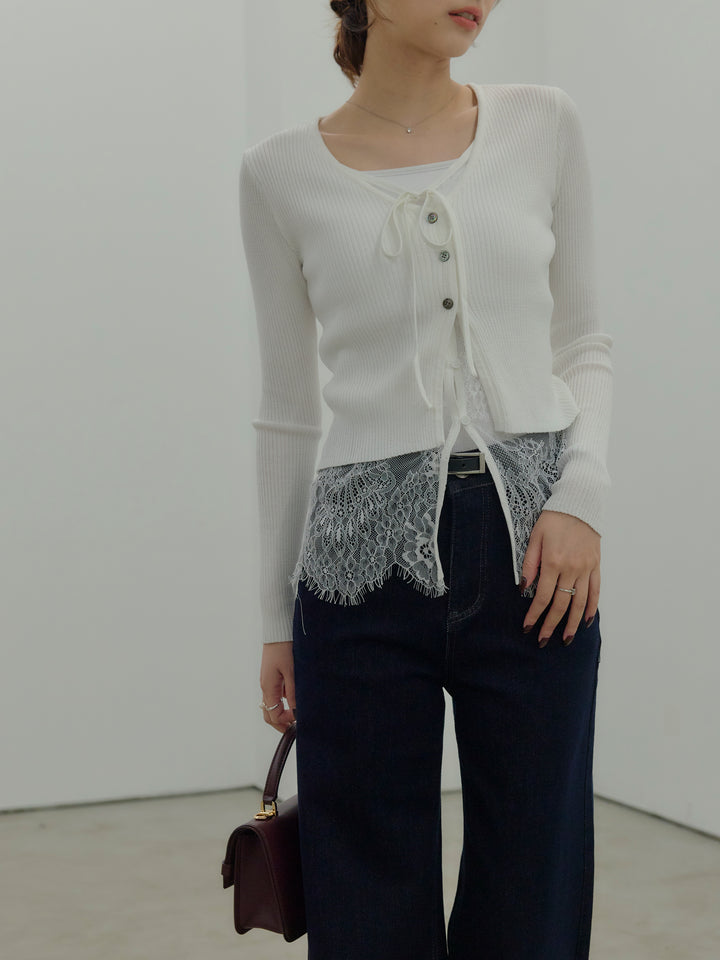 【SET】レースレイヤードデザインVネックトップス+カットリブカップ付きバッククロスキャミソール(2set)