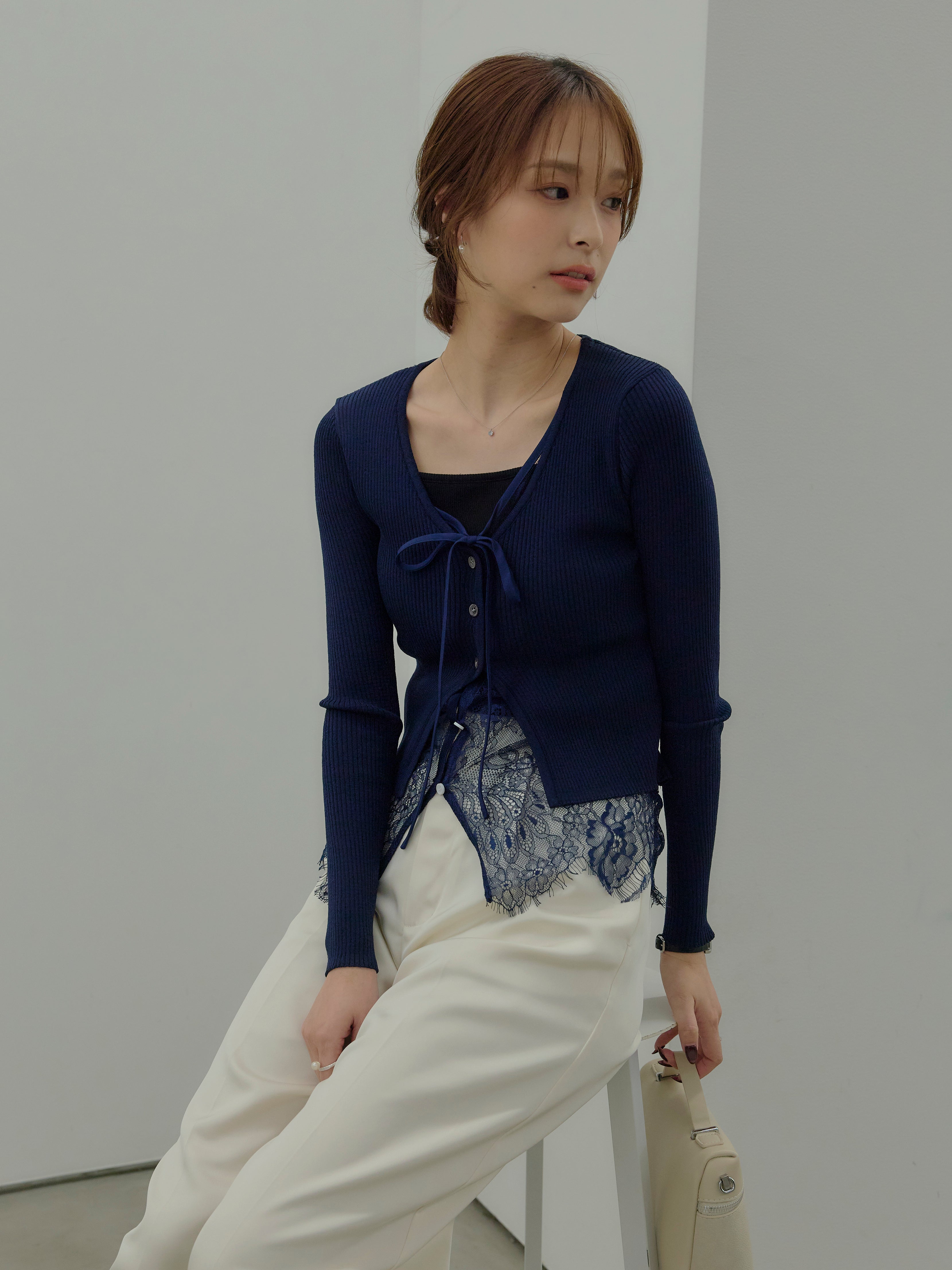 SET】レースレイヤードデザインVネックトップス+カットリブカップ付き