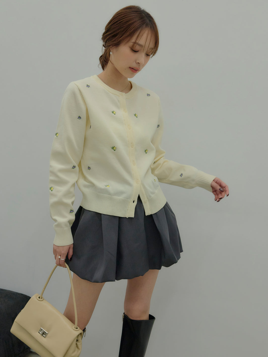 【SET】フルーツ刺繍クルーネックカーディガン+ベルトループバルーンミニスカート(ベルト&インパン付き)(2set)
