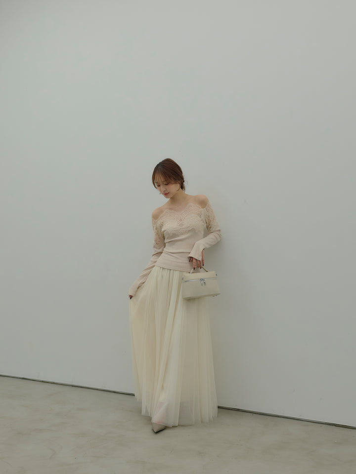 レースドッキングオフショルトップス