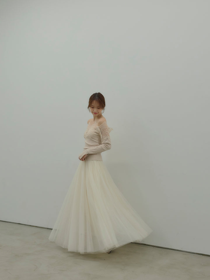 レースドッキングオフショルトップス