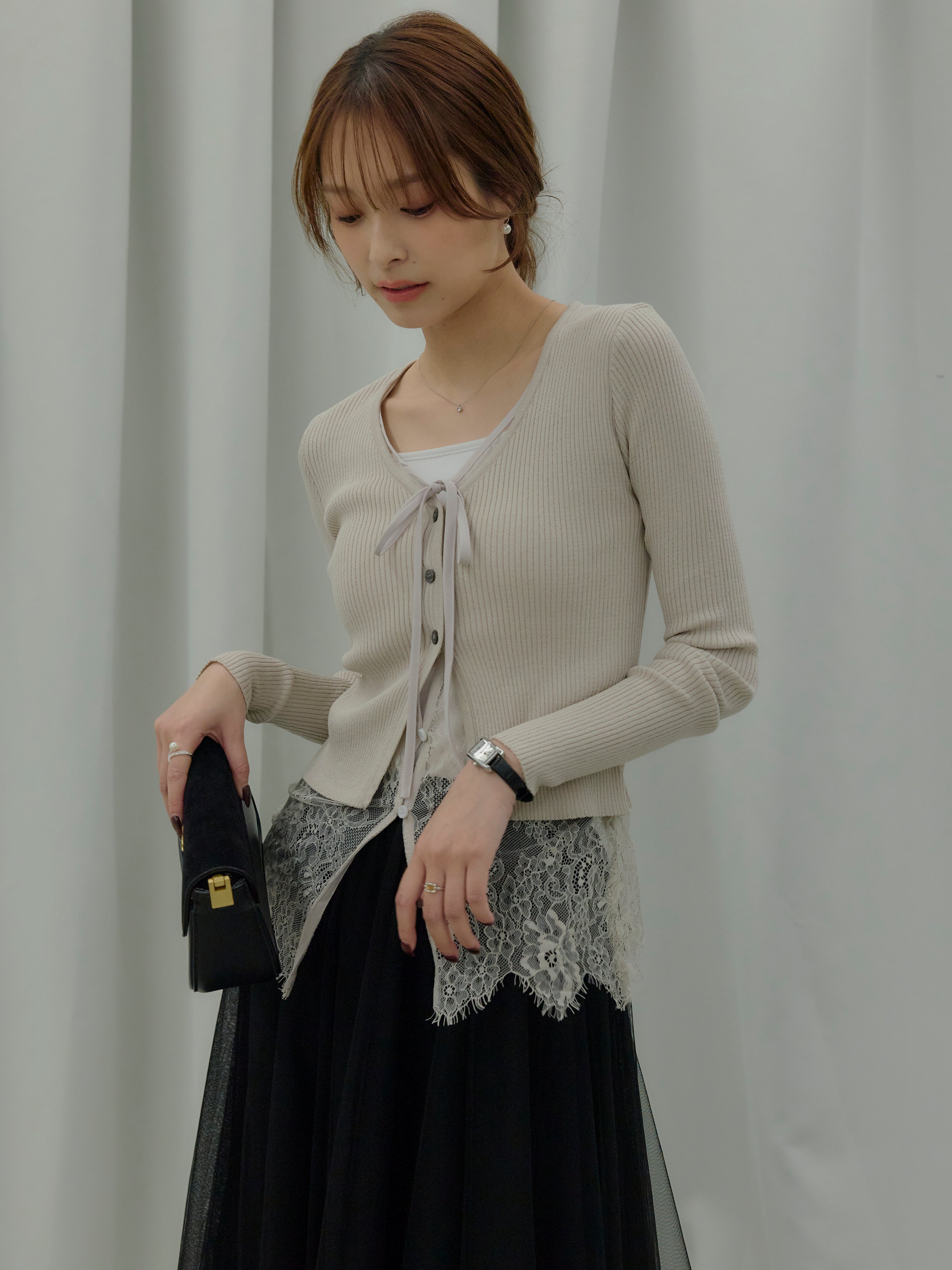 SET】レースレイヤードデザインVネックトップス+ボリュームチュール