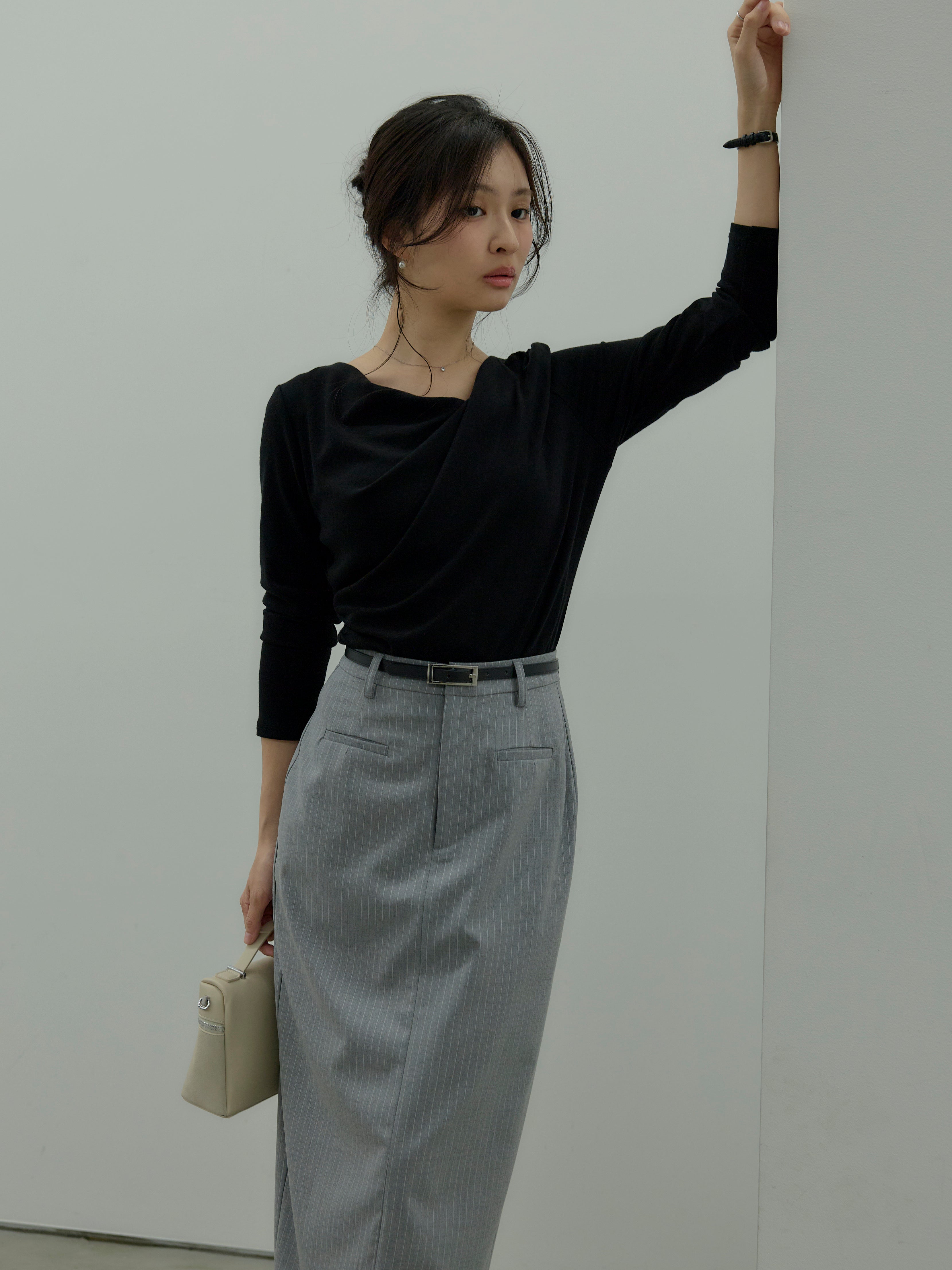 SET】ドレープデザインカットソー+【Essential】Authentic pencil skrt
