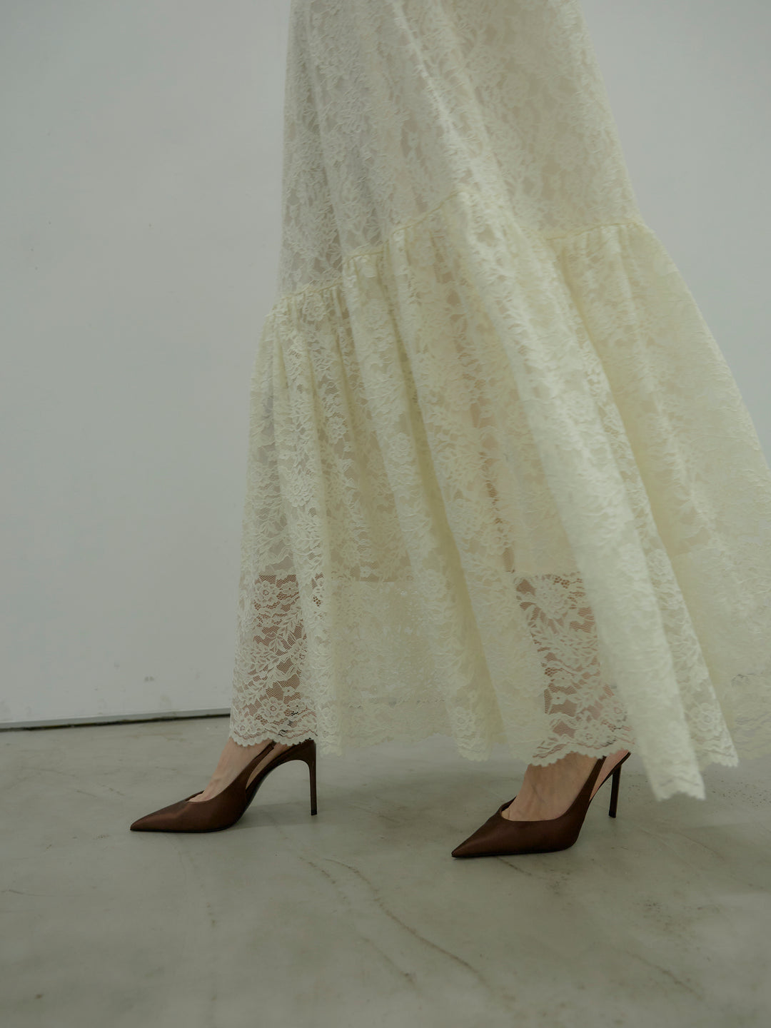 フラワーレースフレアキャミドレス