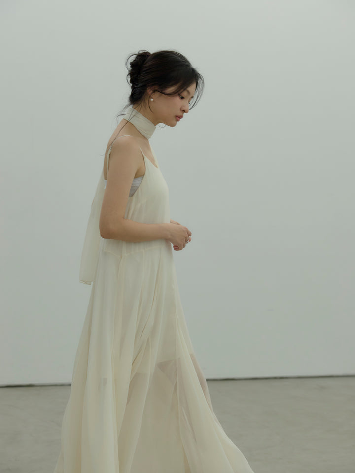 タイ付きシフォンラッフルキャミワンピース