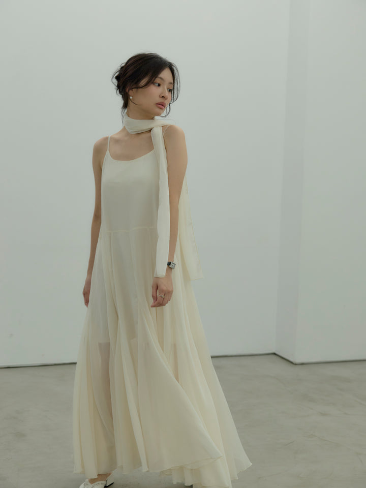タイ付きシフォンラッフルキャミワンピース
