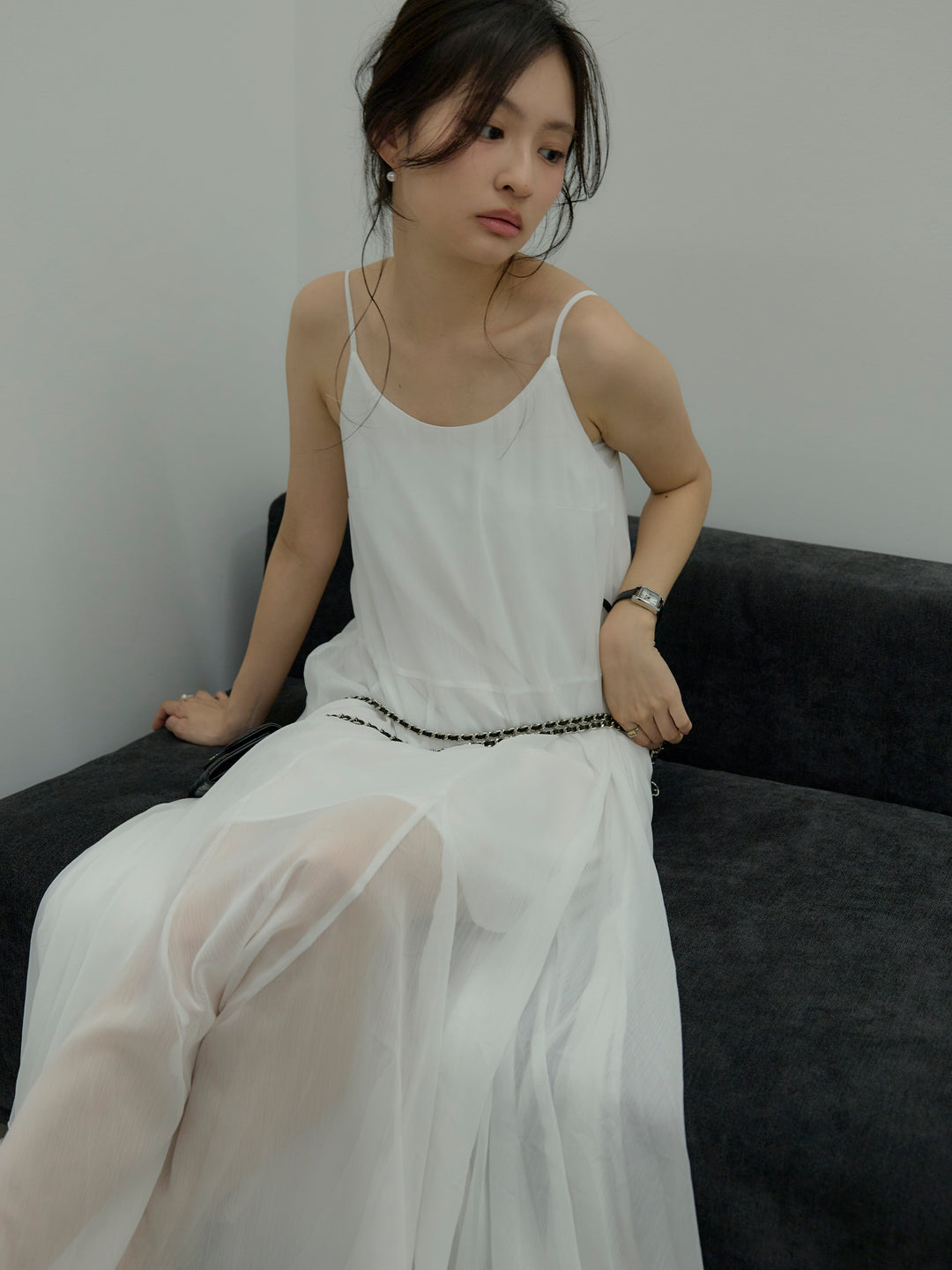 タイ付きシフォンラッフルキャミワンピース