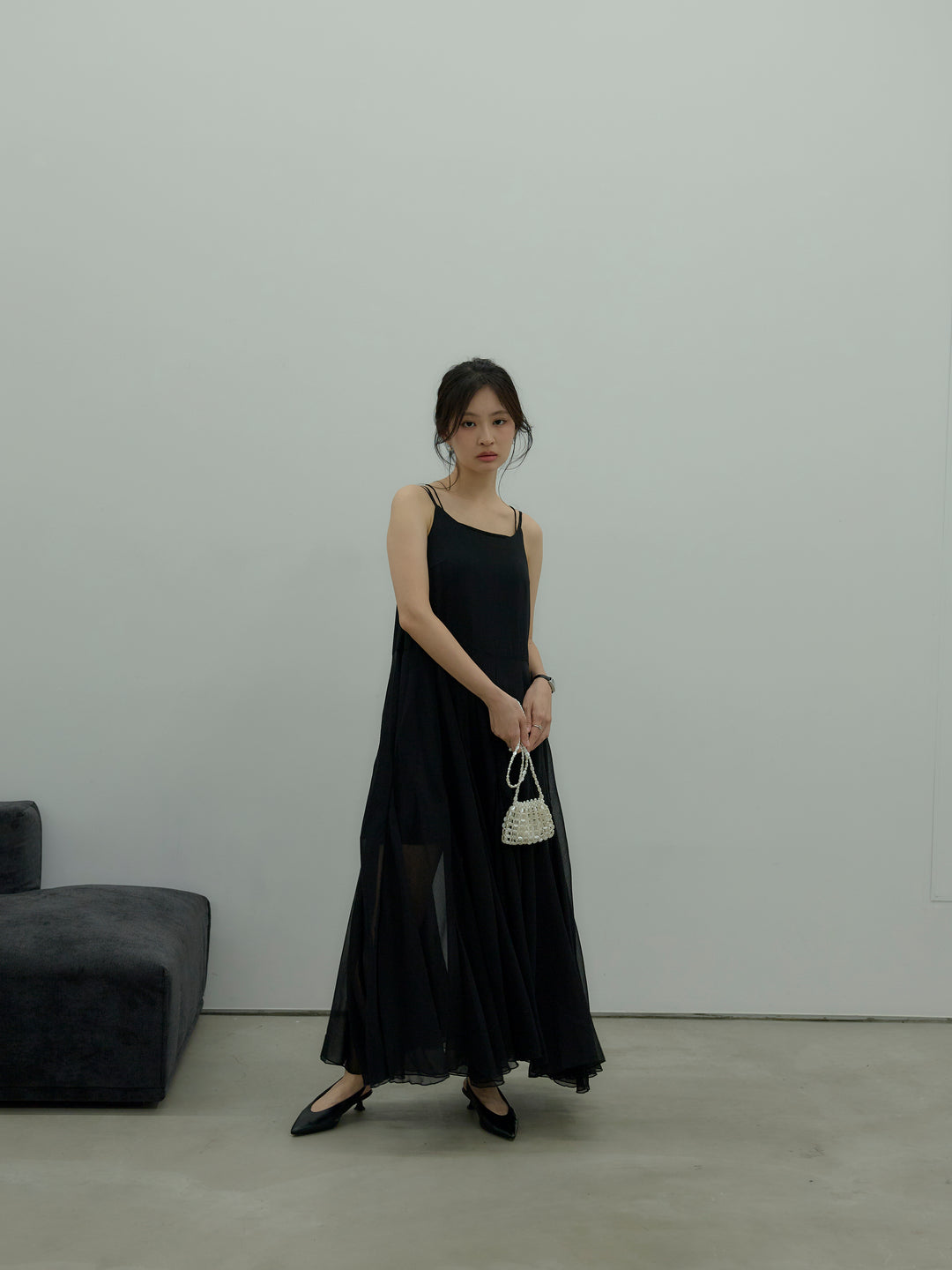 タイ付きシフォンラッフルキャミワンピース