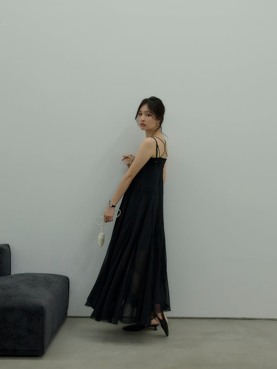 タイ付きシフォンラッフルキャミワンピース