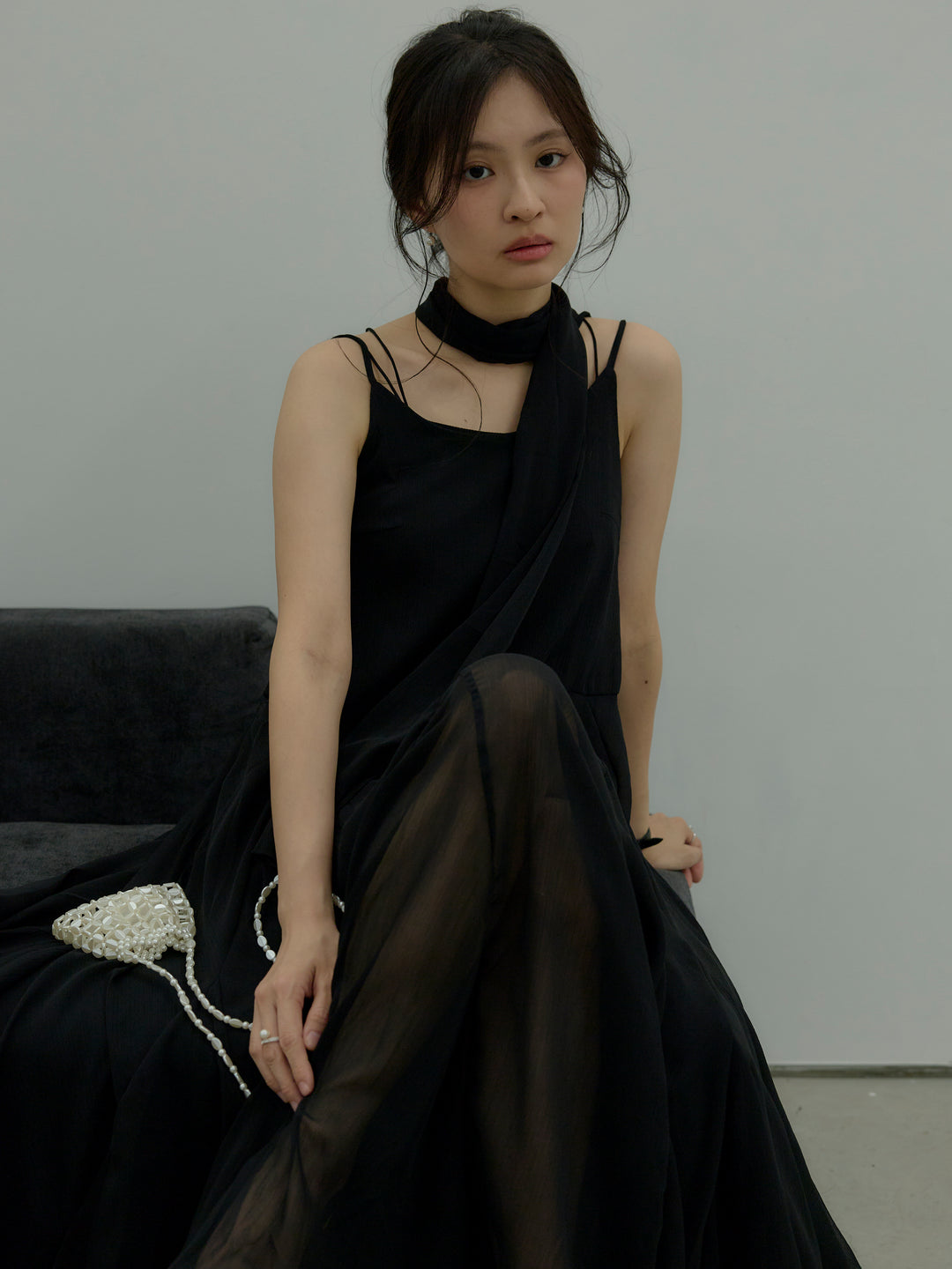 タイ付きシフォンラッフルキャミワンピース