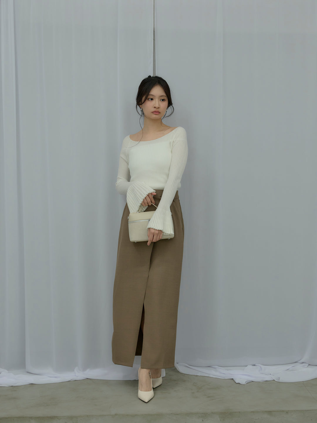フロントラップスリムスカート