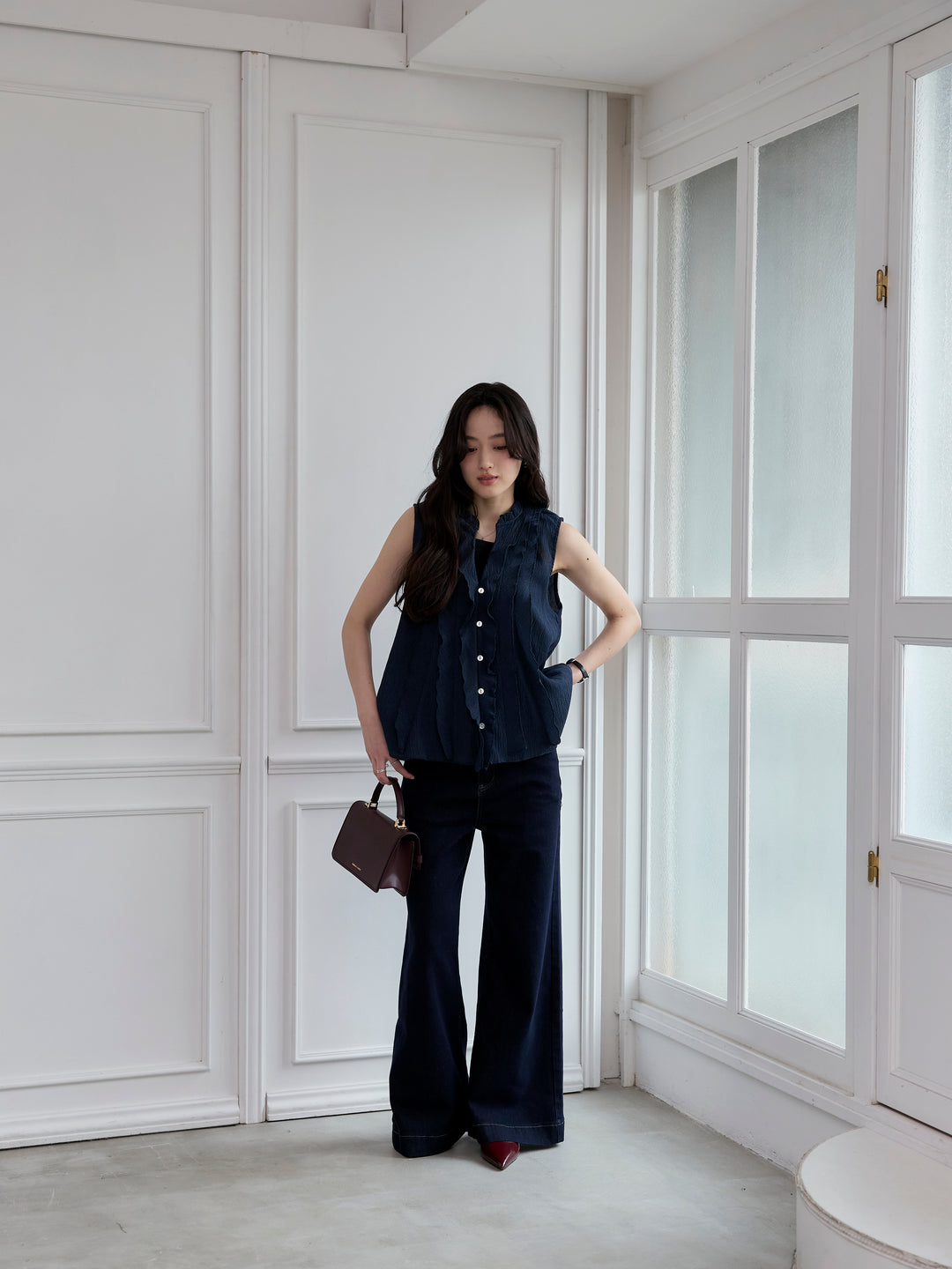 シアーフリルノースリーブブラウス