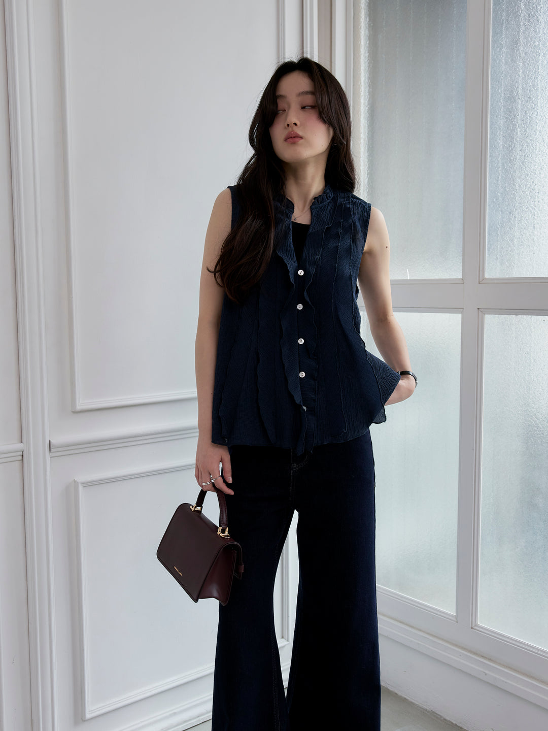 シアーフリルノースリーブブラウス