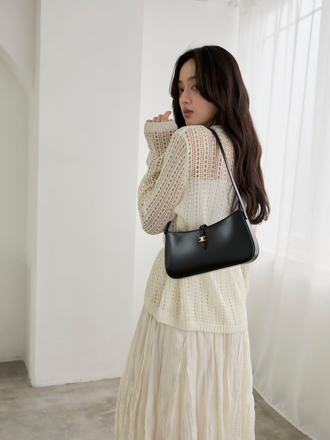 【SET】リネンタッチデザイン編みタイ付きルーズトップス+カットリブカップ付きバッククロスキャミソール(2set)