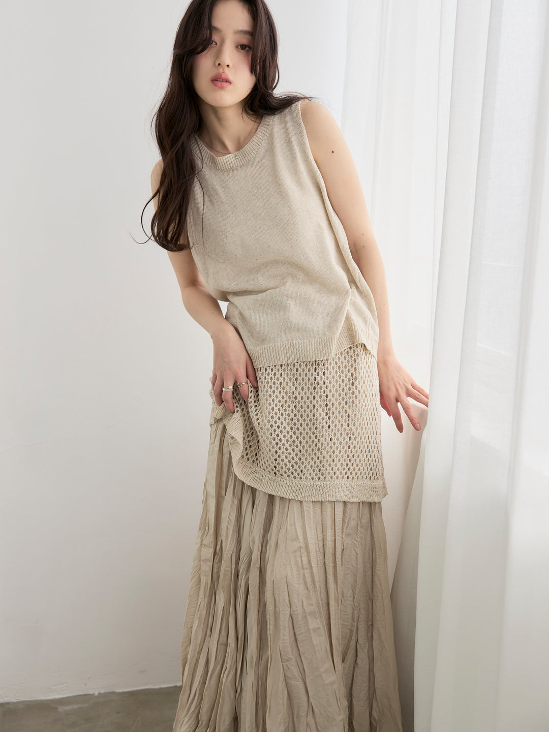 【SET】リネンタッチノースリトップス&透かし編みラップミニスカートSET+カットリブカップ付きバッククロスキャミソール(2set)