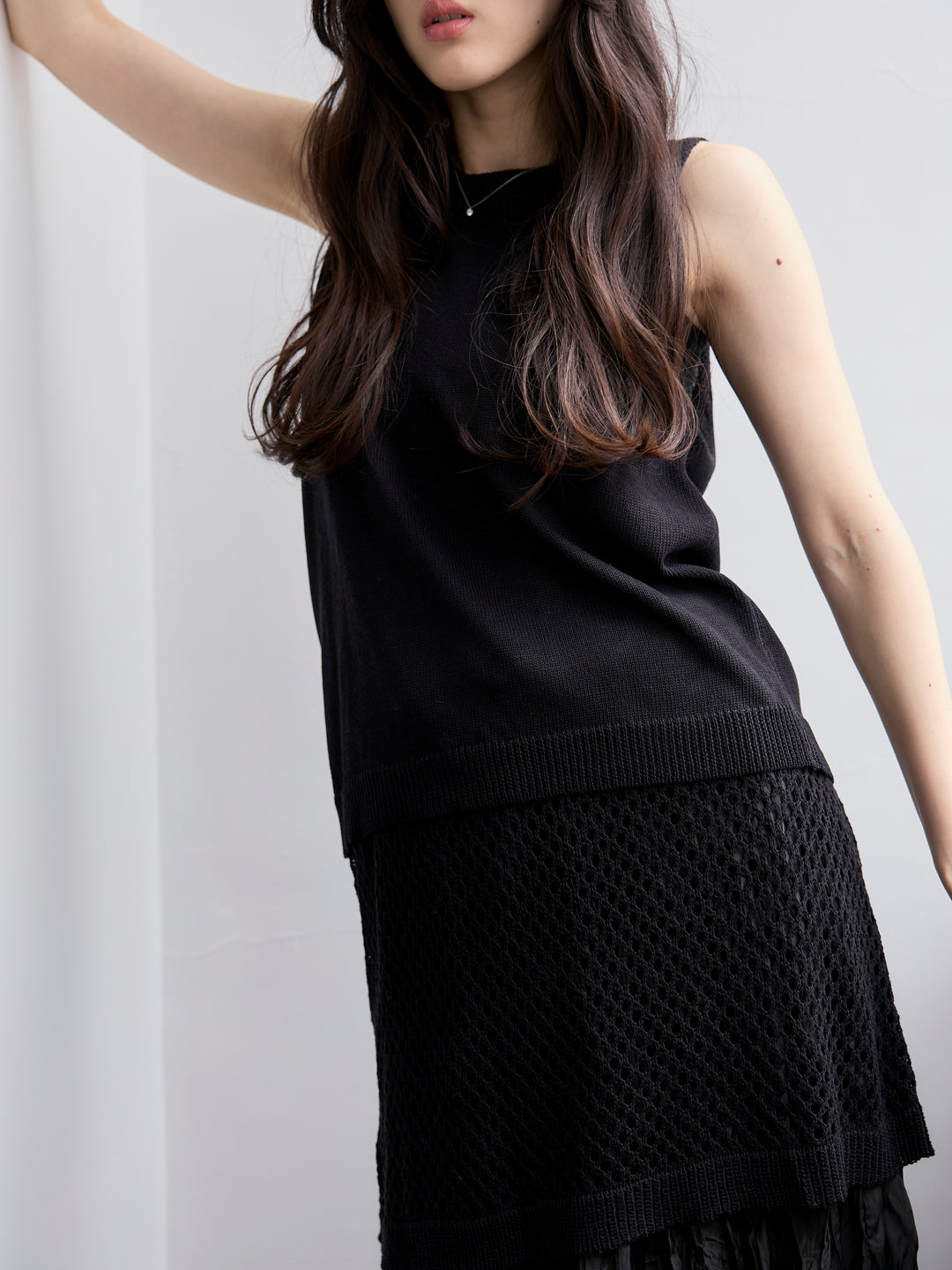 【SET】リネンタッチノースリトップス&透かし編みラップミニスカートSET+カットリブカップ付きバッククロスキャミソール(2set)