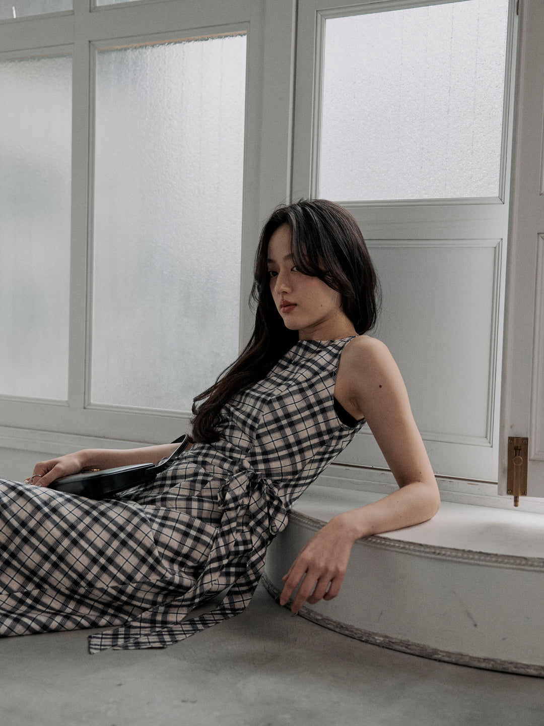 チェックドレープデザインノースリーブワンピース