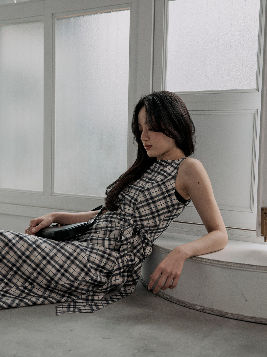 チェックドレープデザインノースリーブワンピース