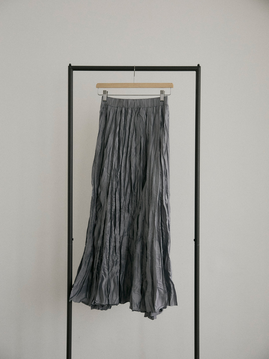 グロッシーワッシャープリーツスカート