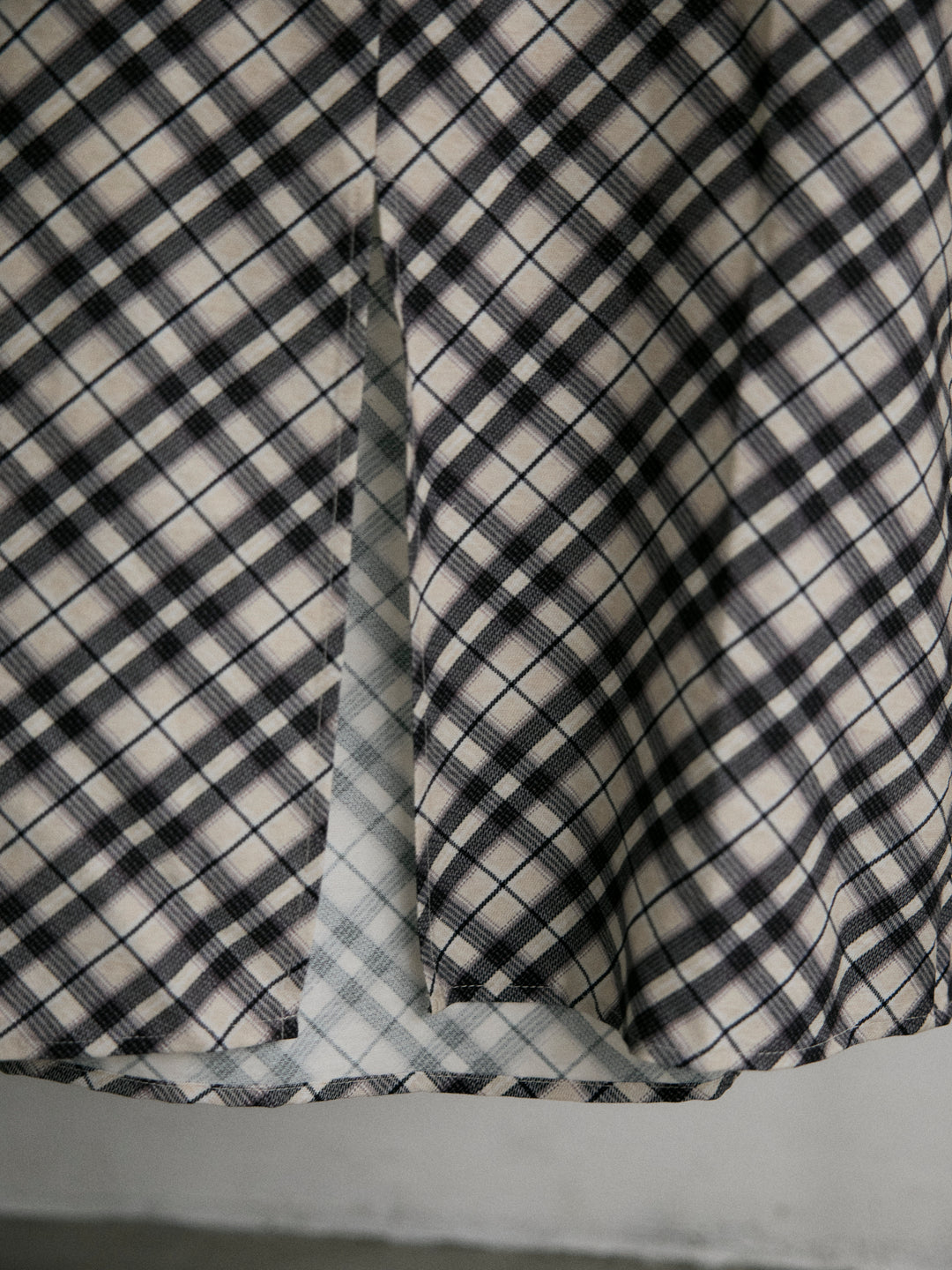 チェックドレープデザインノースリーブワンピース