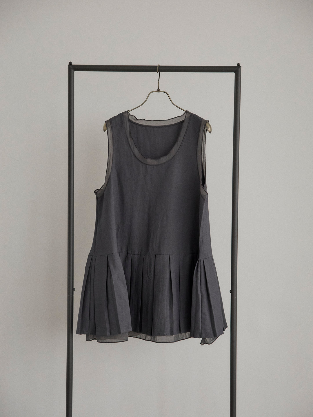 シアーレイヤードプリーツミニワンピース