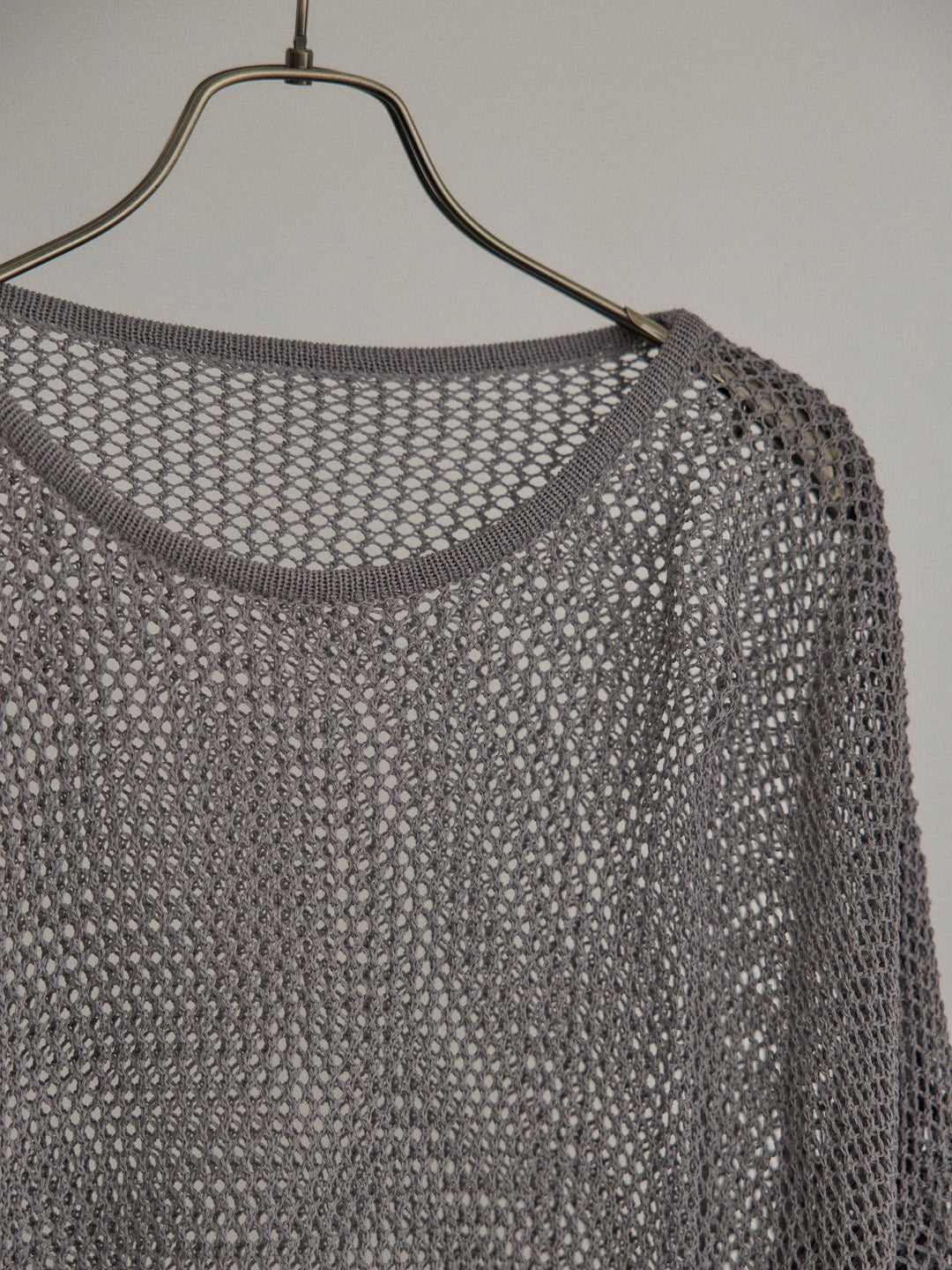 リネンタッチメッシュルーズトップス