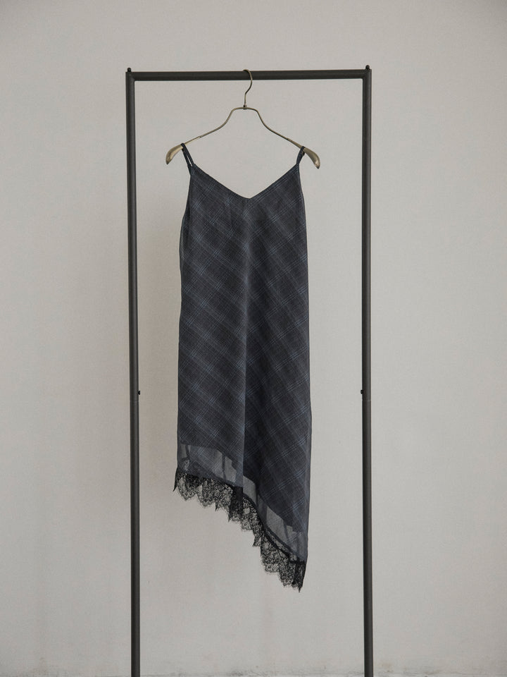 レースディテールチェックアシメキャミソール