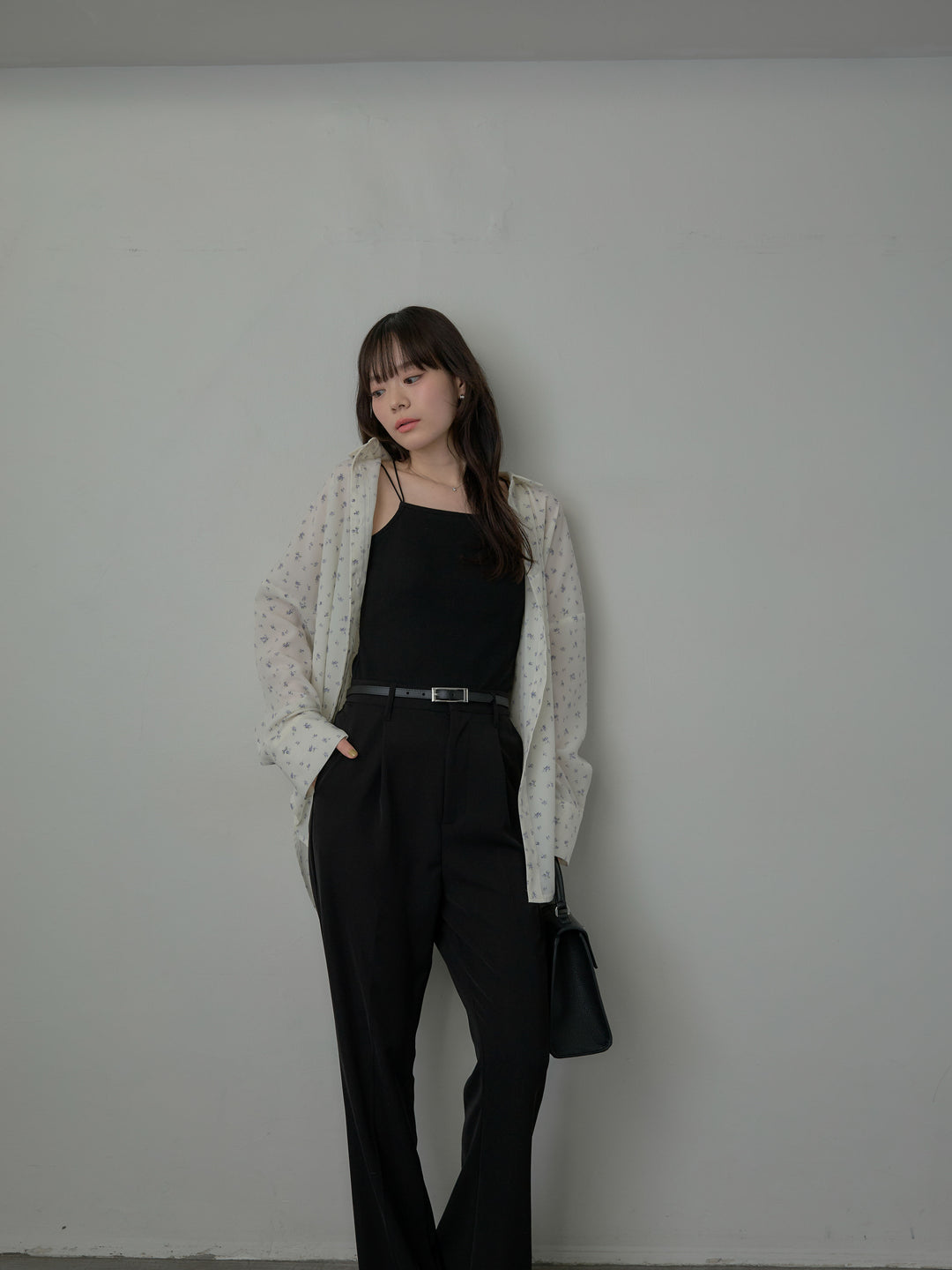 小花柄サテンオーバーシャツ