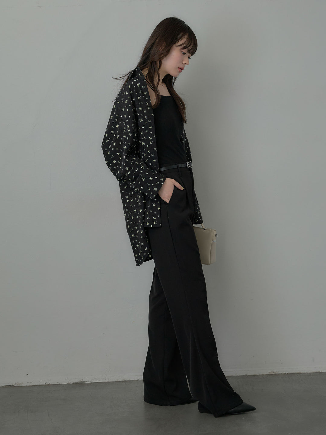 小花柄サテンオーバーシャツ