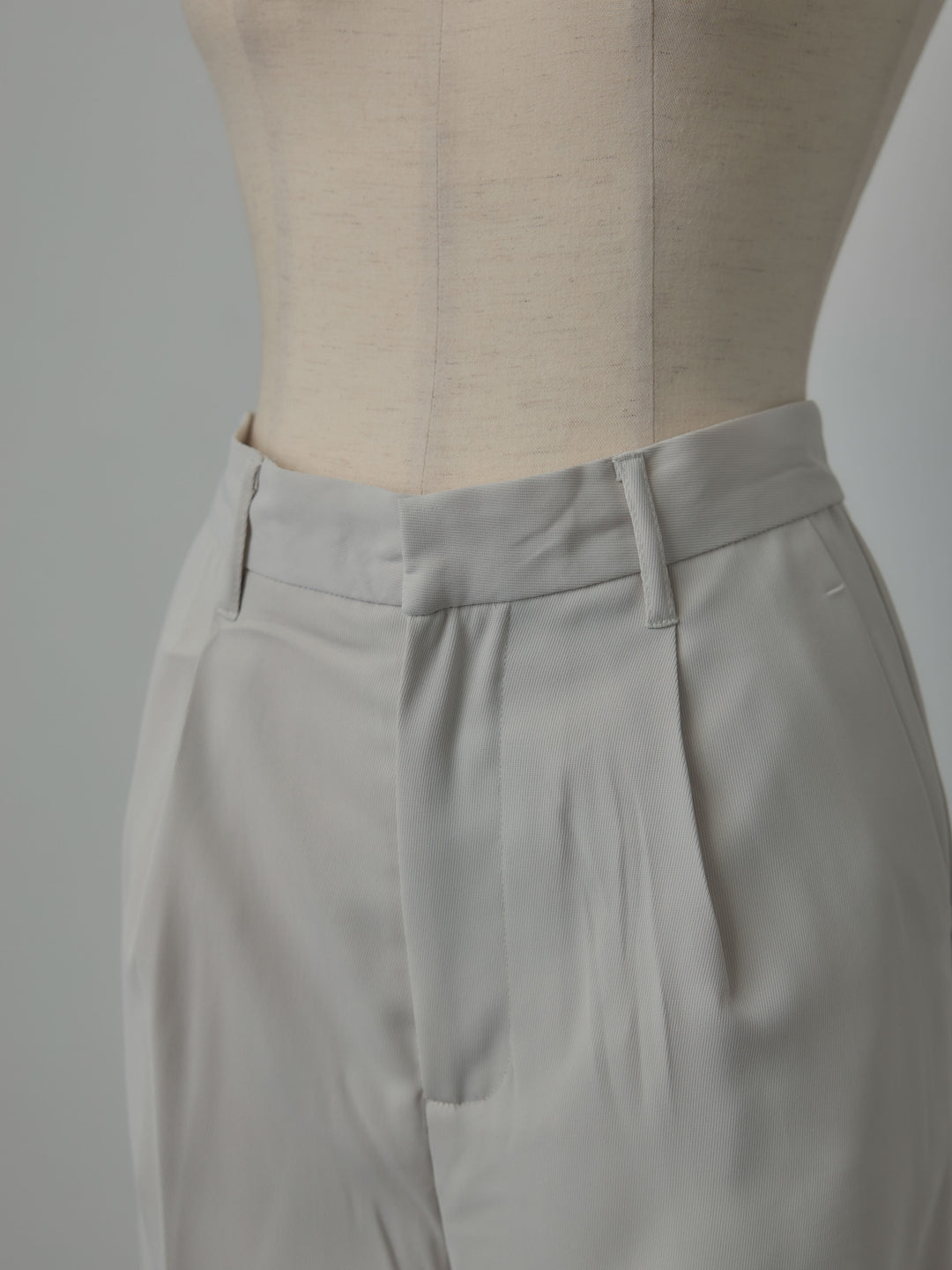 エステルツイルセミフレアパンツ