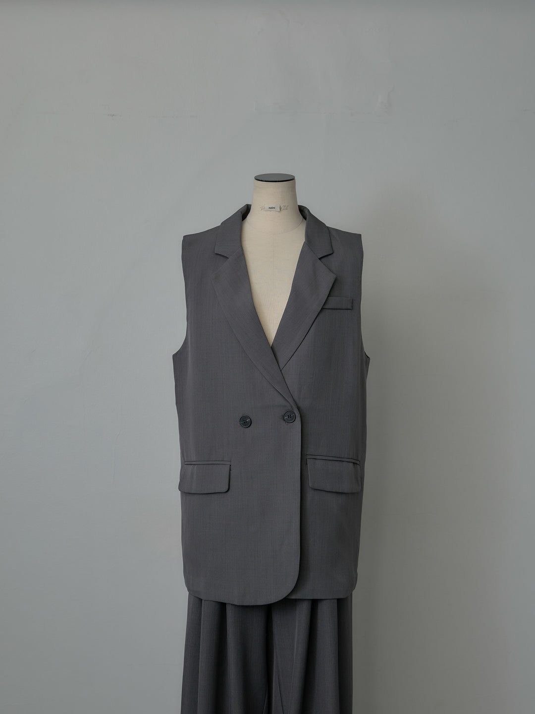 テーラードノースリーブベスト