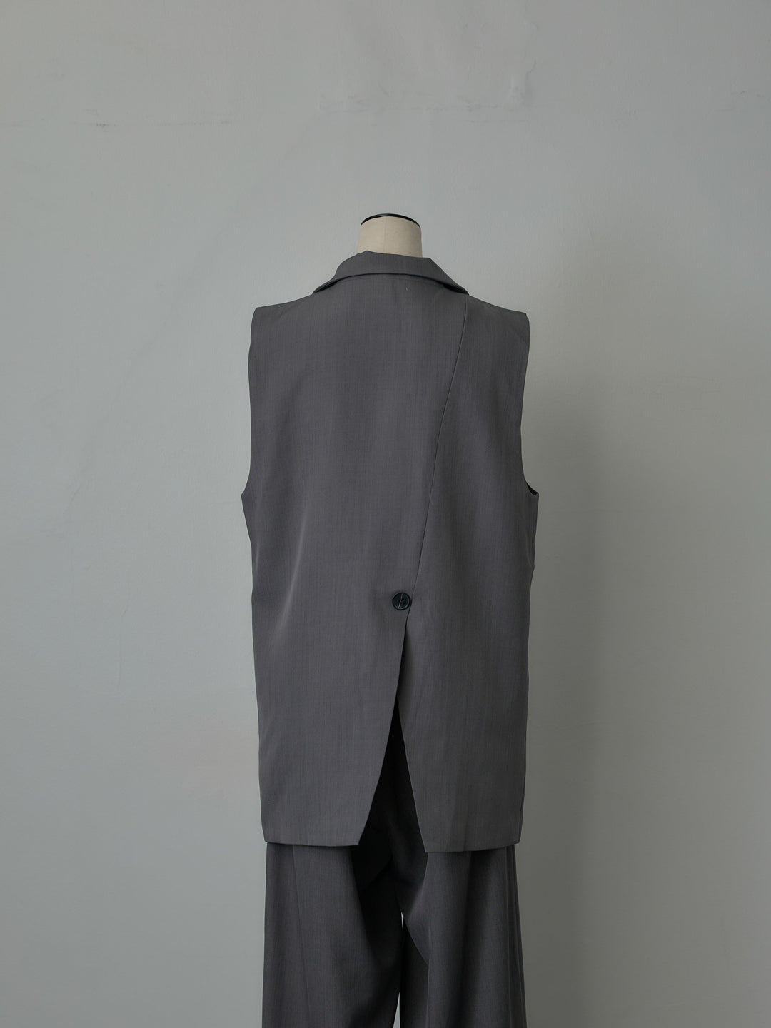 テーラードノースリーブベスト