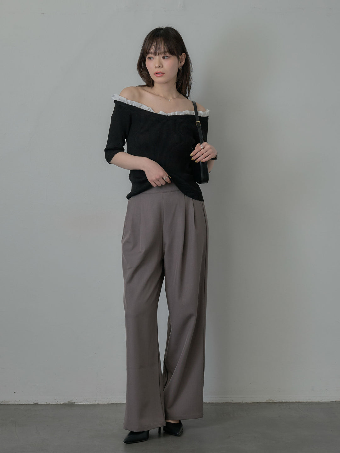 フリルドッキング5部丈オフショルトップス