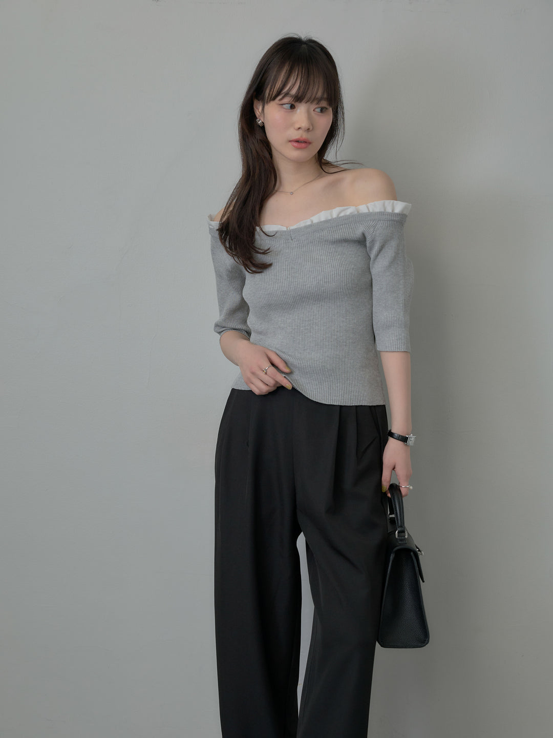 フリルドッキング5部丈オフショルトップス