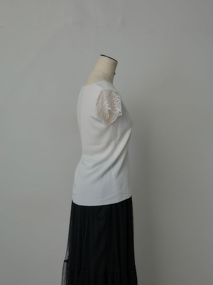 パールボタンレース切替ニットTシャツ