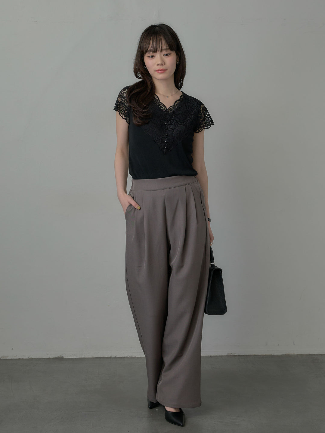 パールボタンレース切替ニットTシャツ