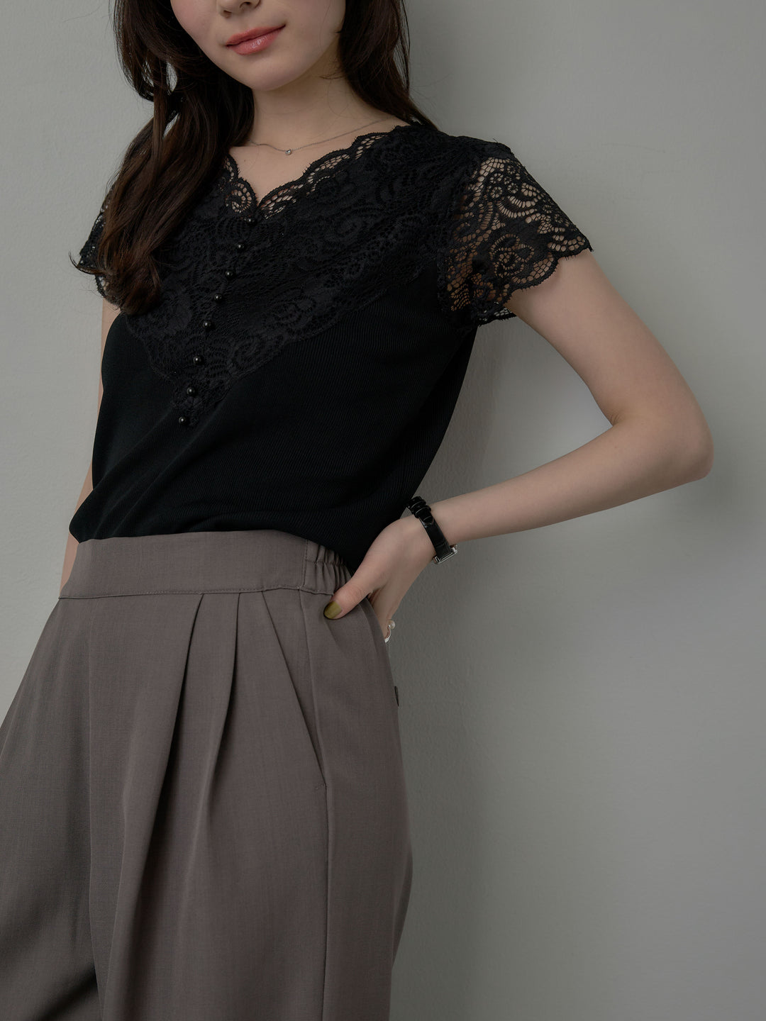 パールボタンレース切替ニットTシャツ