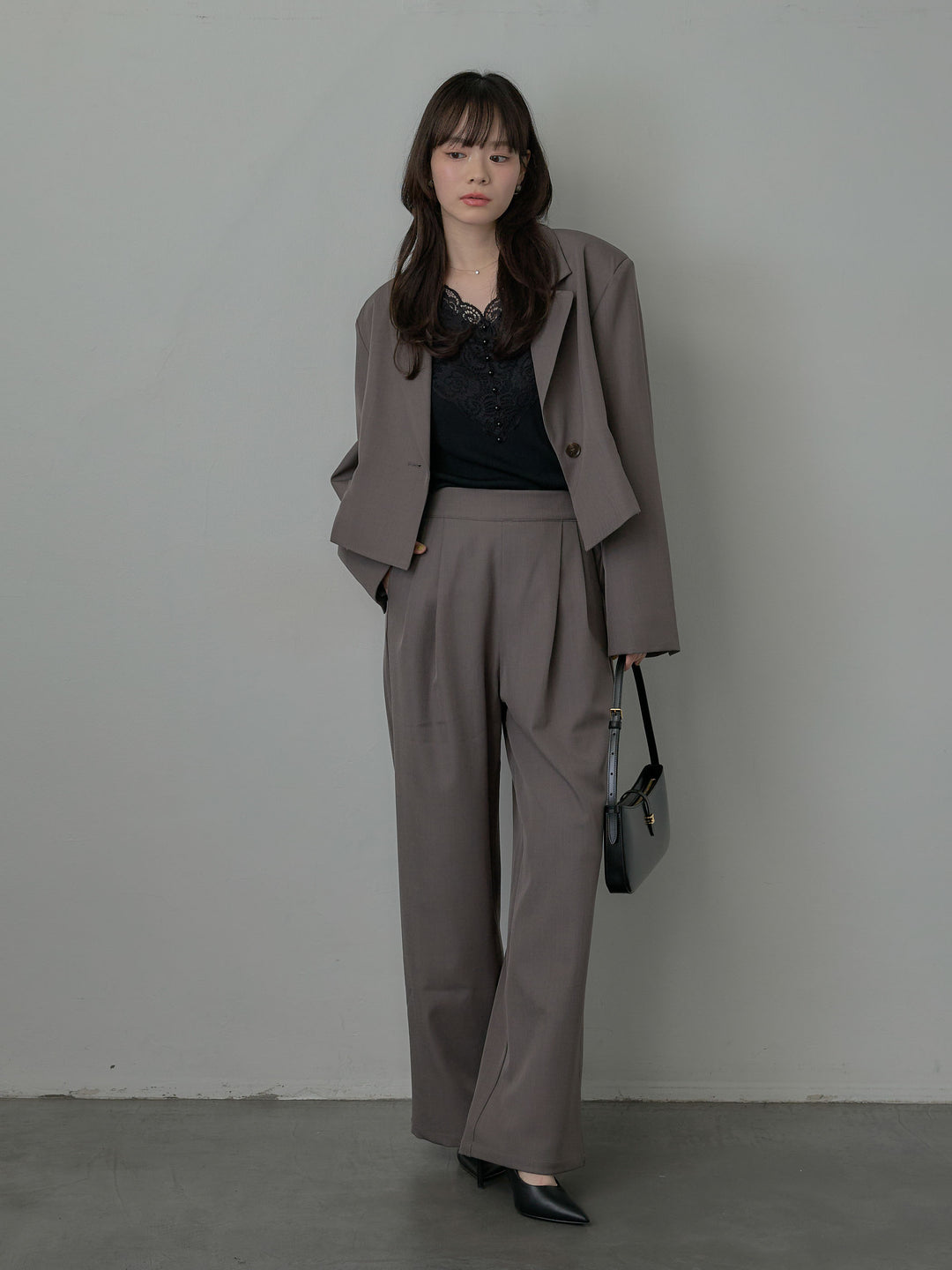 スーツ地ショートテーラードジャケット