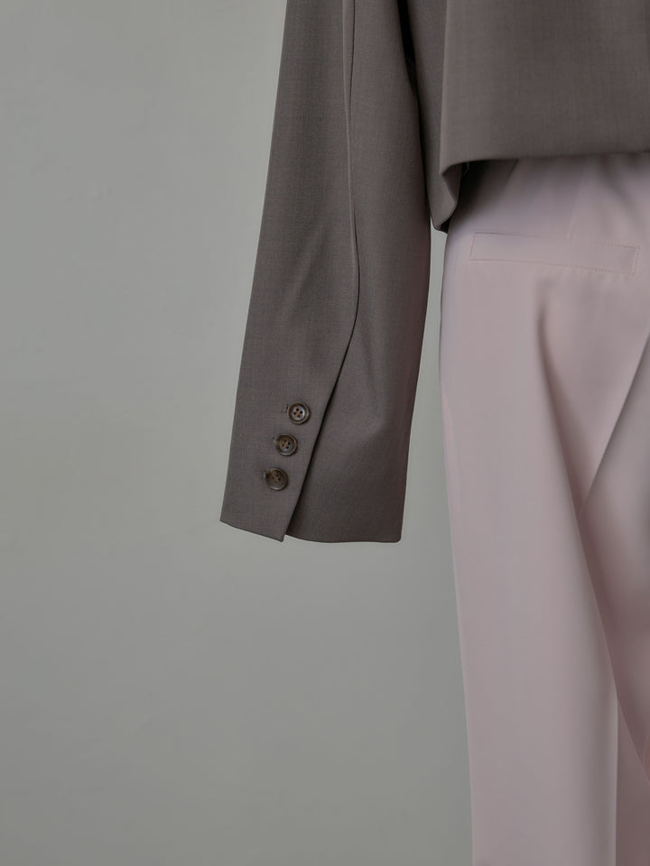 スーツ地ショートテーラードジャケット