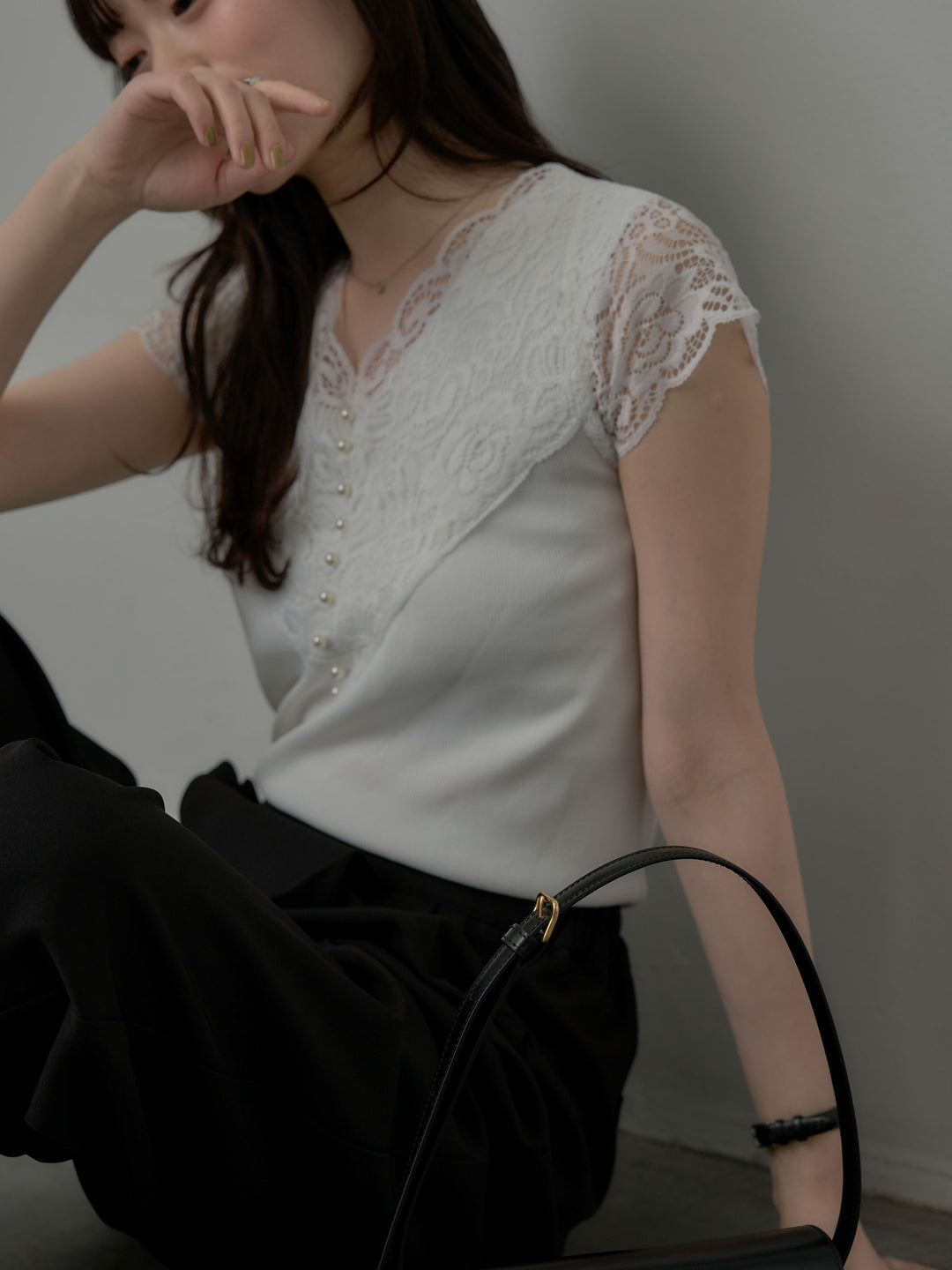 パールボタンレース切替ニットTシャツ