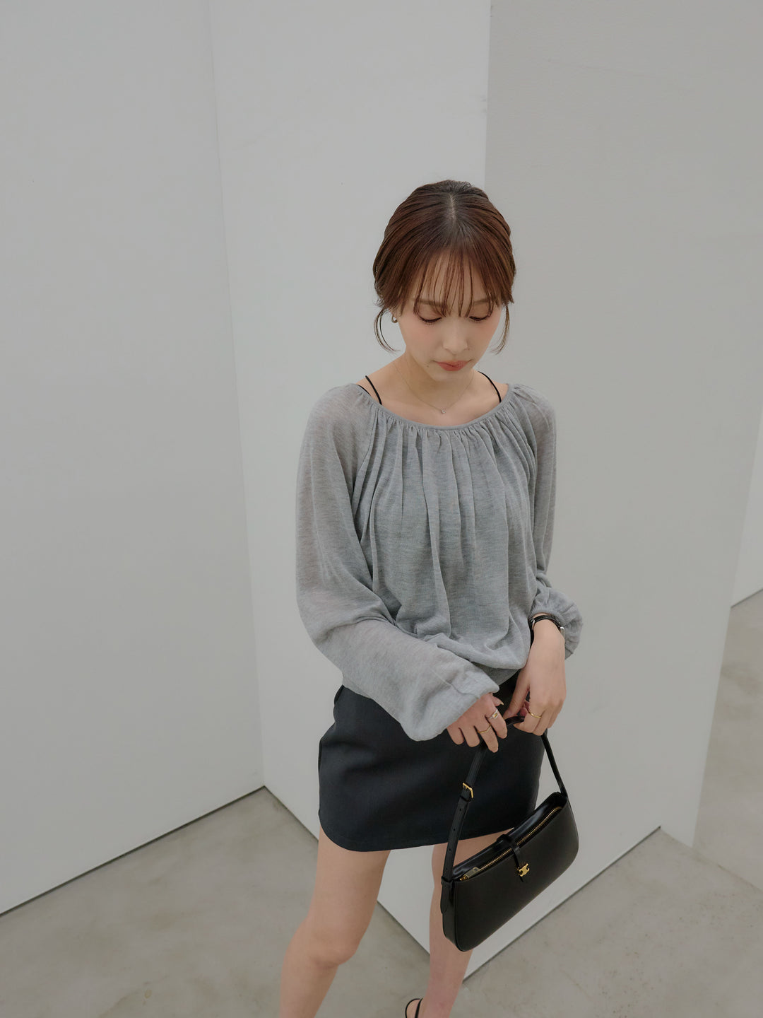 ニュアンスギャザーシアープルオーバー