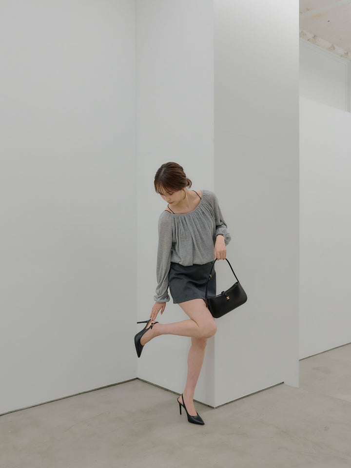 ニュアンスギャザーシアープルオーバー