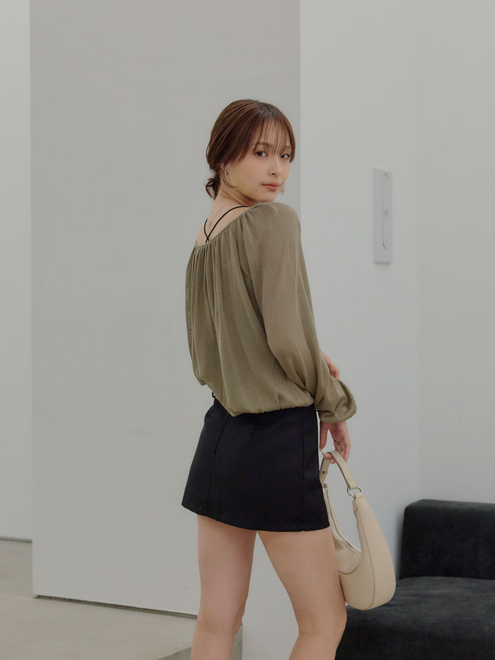 ニュアンスギャザーシアープルオーバー