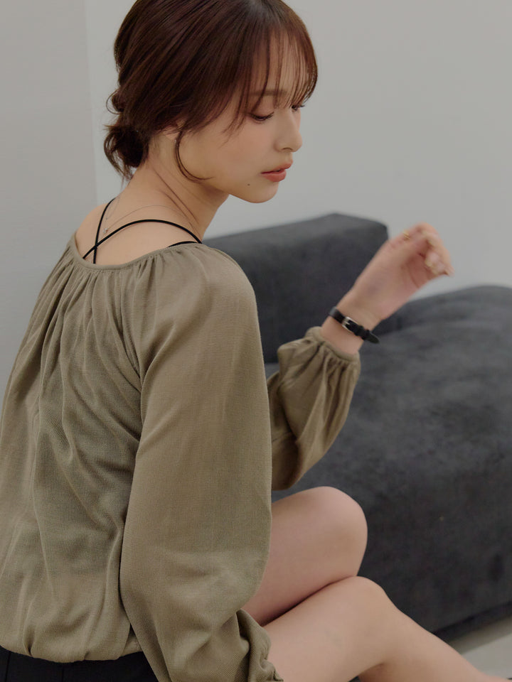 ニュアンスギャザーシアープルオーバー