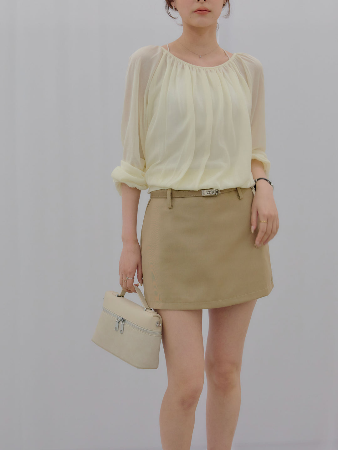 ニュアンスギャザーシアープルオーバー