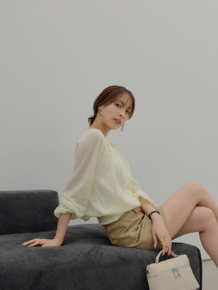 ニュアンスギャザーシアープルオーバー