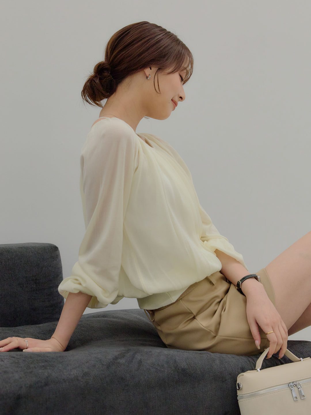 ニュアンスギャザーシアープルオーバー