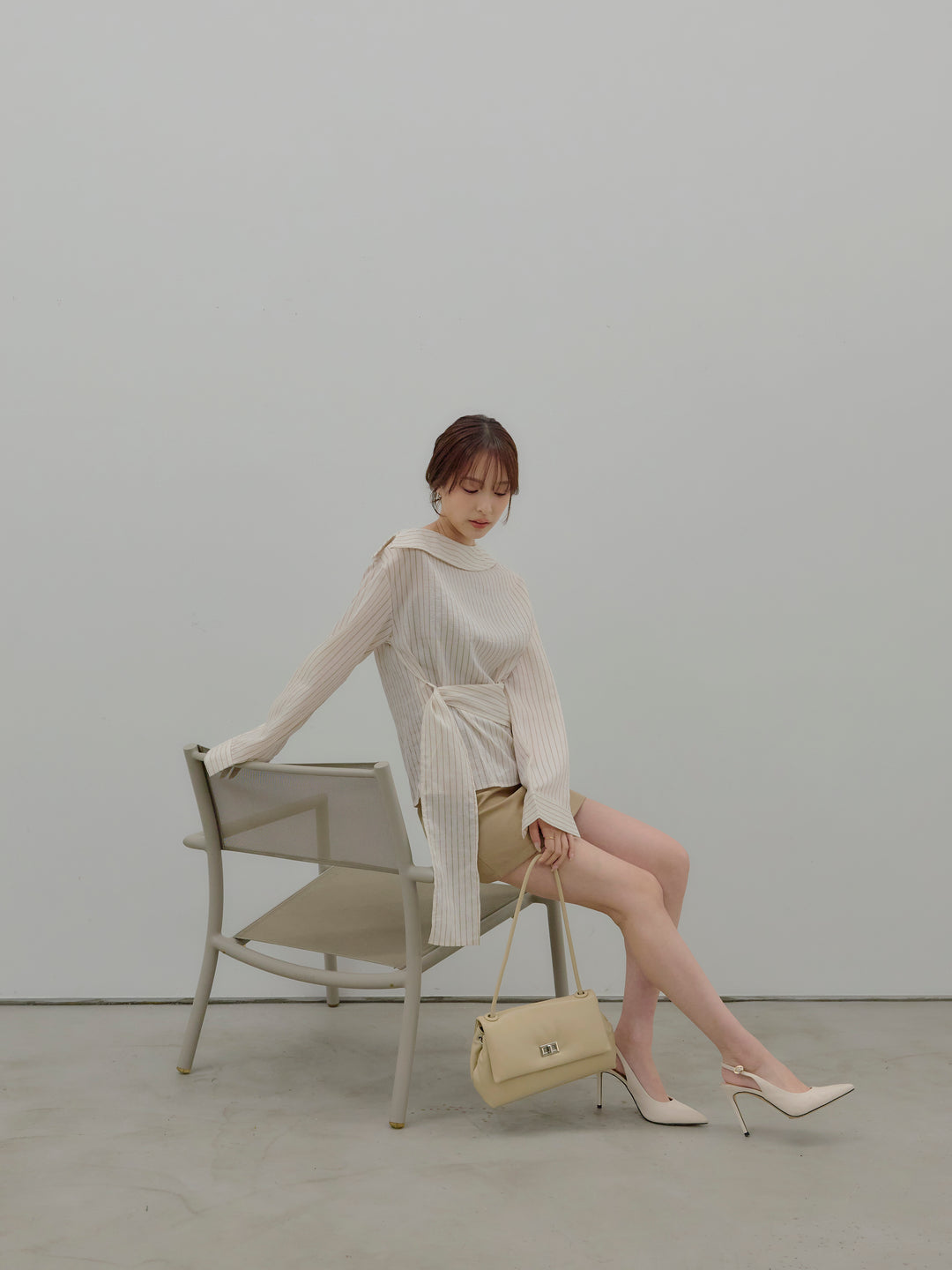 【SET】フロントラップデザインストライプシャツトップス+ベルト付きミニスカート（インバン付き）(2set)