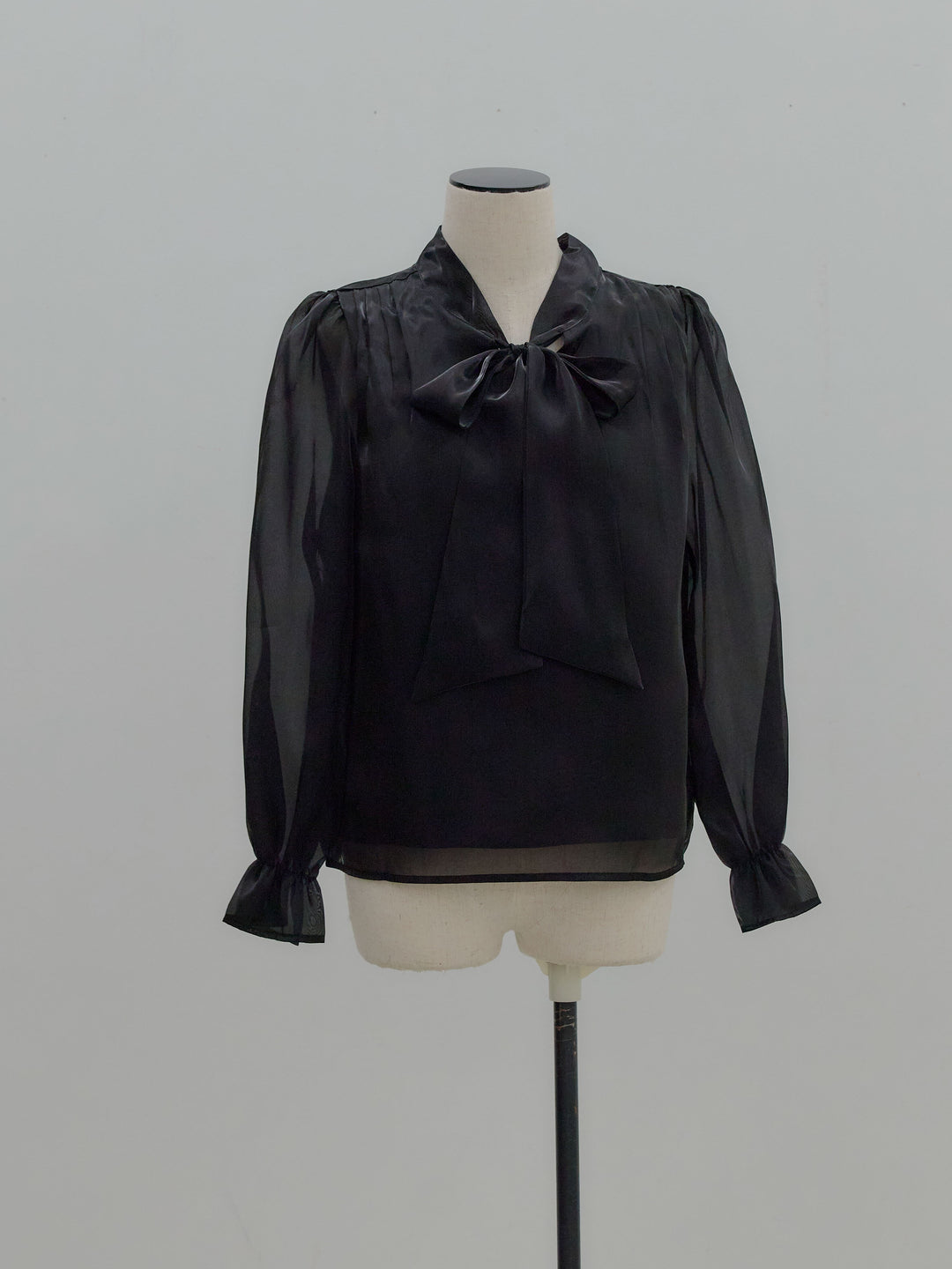 グロッシーオーガンジーボウタイブラウス